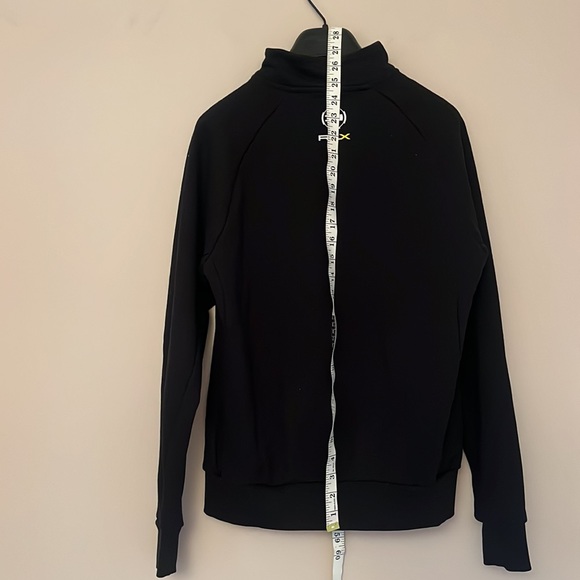 Top - Picture 5 of 7